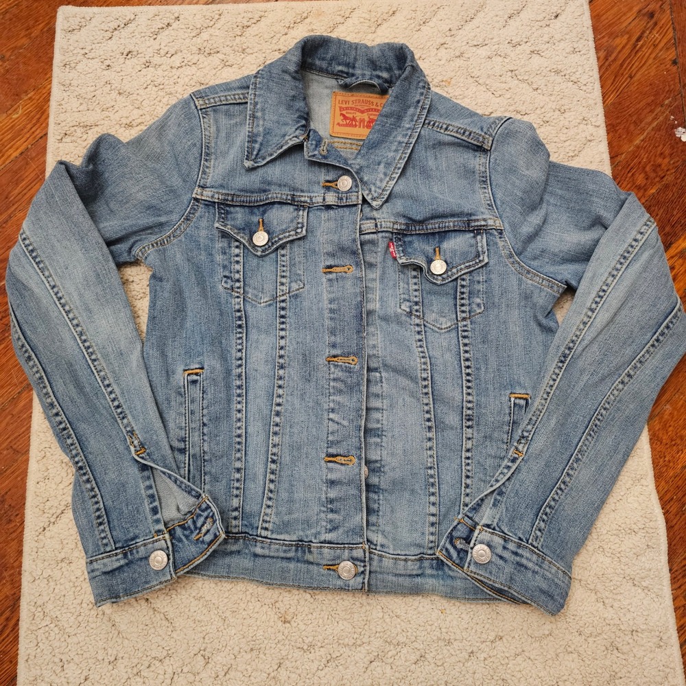 Levi's Women's Light Wash Denim Blue Trucker Jacket Size S Button Front Classic